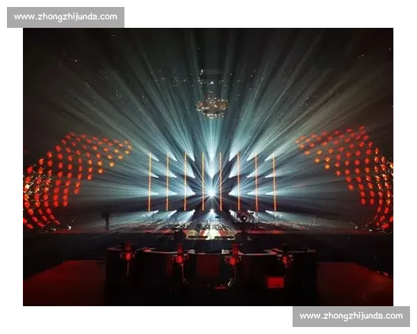 吊桥当舞台!于适高空弹唱蹦迪燃炸峡谷 吊桥当舞台!于适高空弹唱蹦迪燃炸峡谷